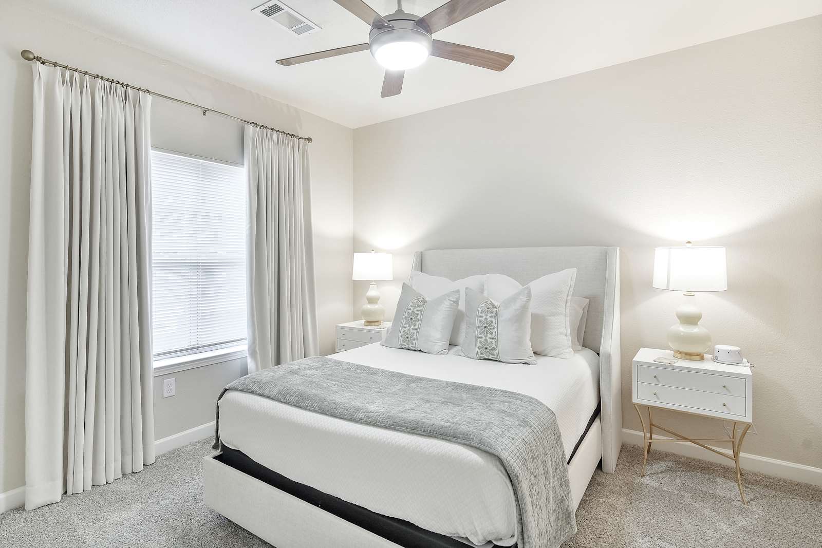 The Town — 2BR/2BA at Faulkner Flats interior view 2